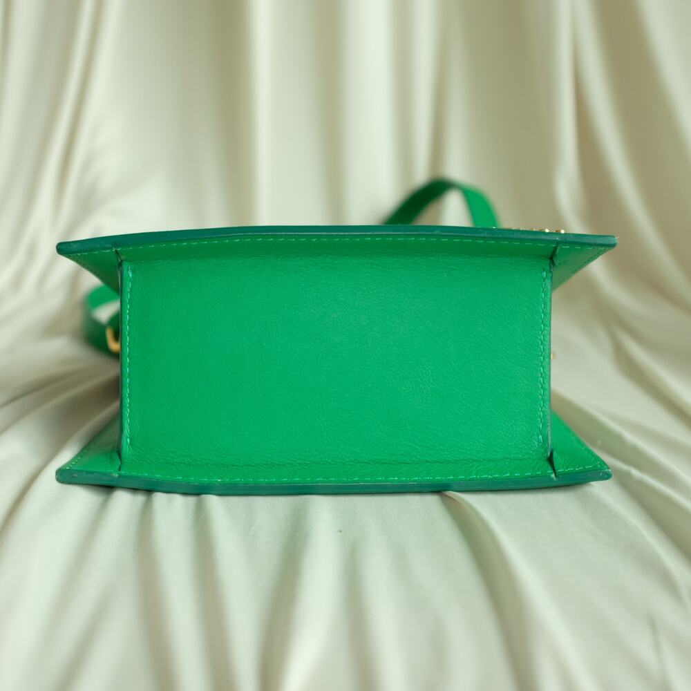 Jacquemus Le Chiquito - Green Calfskin Leather, Gold Hardware - Picture 4 of 11